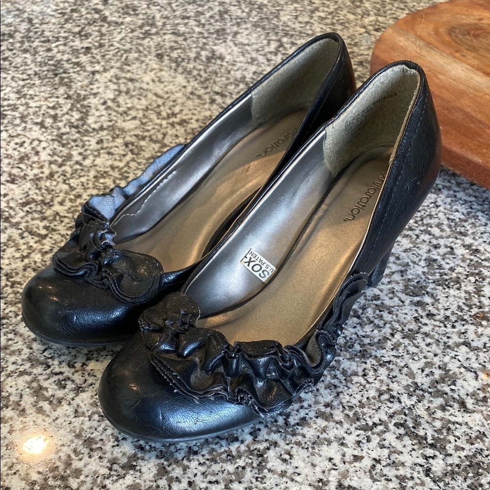 Soft Black Heels with Elegant Design